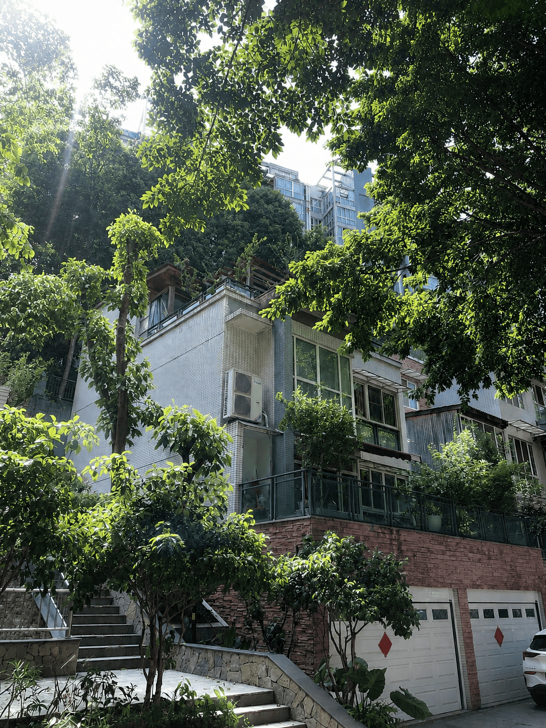 防城港岛居岁月从容升级：小小岛老别墅加装蒂升悦行款电梯